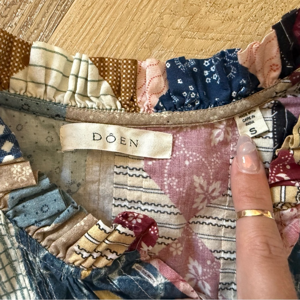 Doen Amadine Patchwork Print Top in size Small - Picture 3 of 4